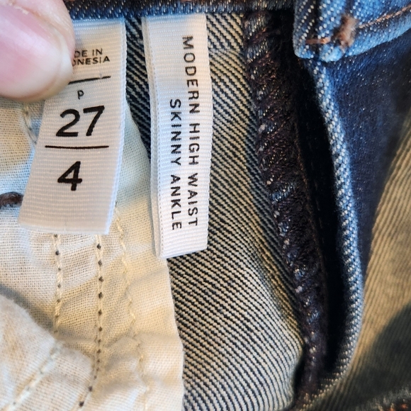 Ann Taylor Modern High Waist Skinny Ankle Size 27 / 4 - Picture 2 of 7